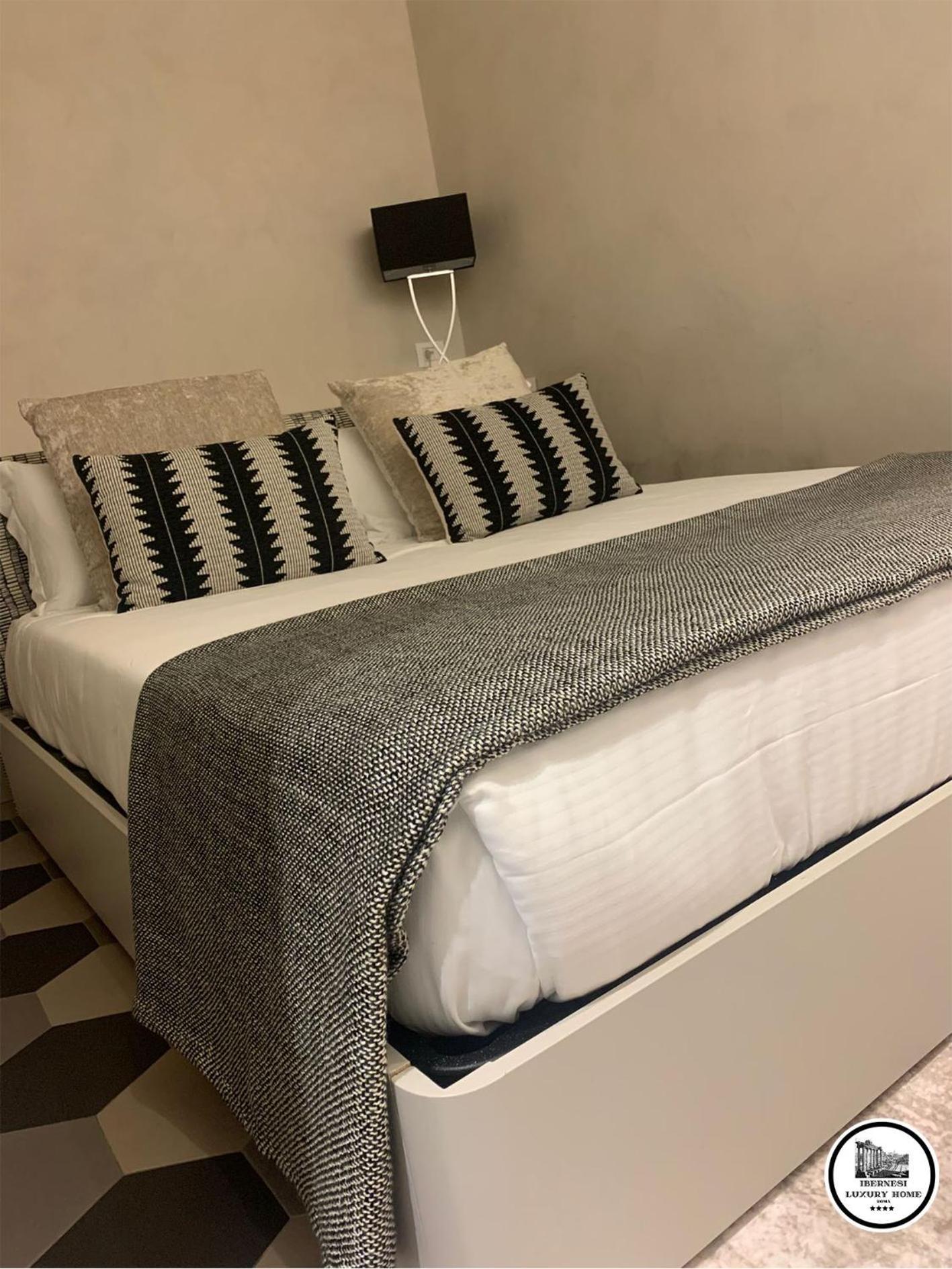 Ibernesi Luxury Home Roma Esterno foto